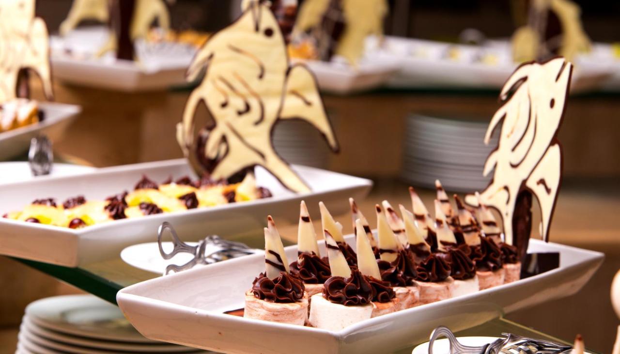 The Makadi Spa Hotel - Couples Only 18 Years Plus Hurghada Zewnętrze zdjęcie Chocolate desserts